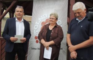 Bogyiszlón a vízpart mellett „Vár a megye” mindenkit