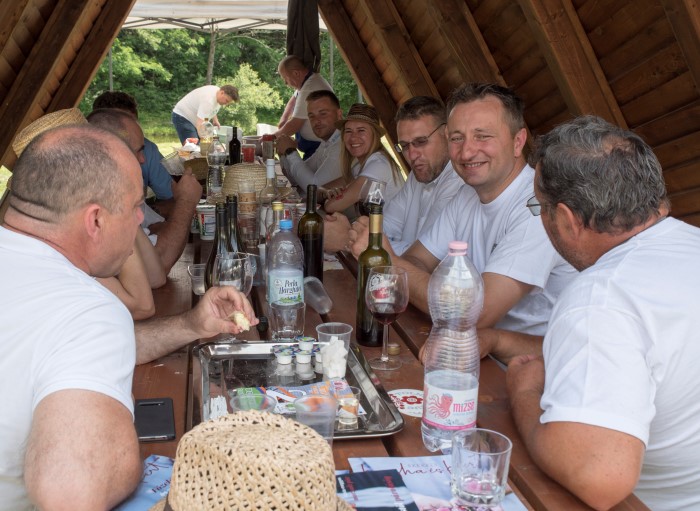 Hargita és Tolna, két jó barát