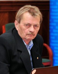 Elhunyt Takács Zoltán