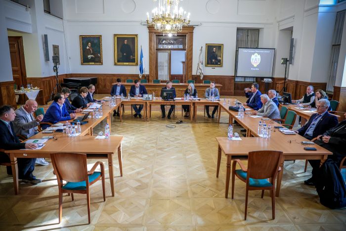 Az új közgyűlés mellett négy bizottság dolgozik